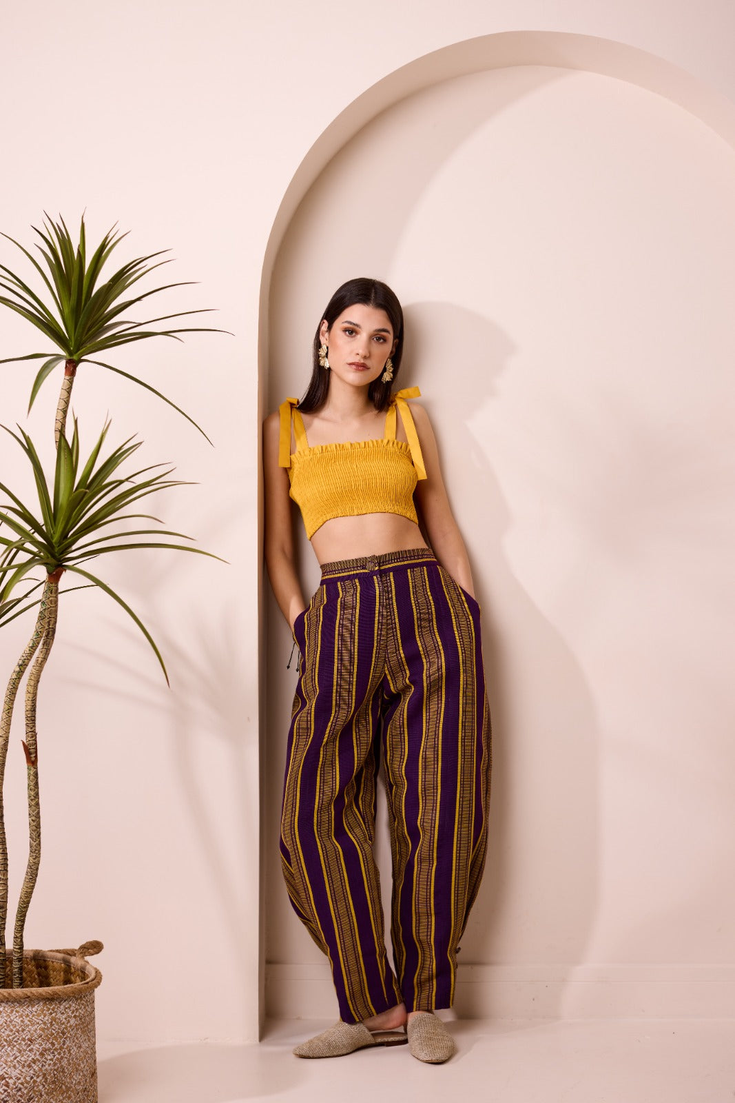 Morẹ́nikẹ́ Barrel Trousers